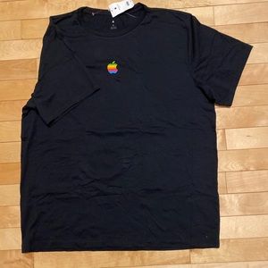 Apple tshirt vintage logo with tags